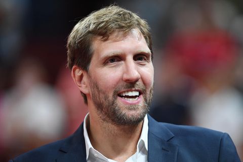 "Also machen wir das, was im Moment sicher sehr viele tun. Viele Videoanrufe mit Familie und Freunden", sagt Dirk Dirk Nowitzki