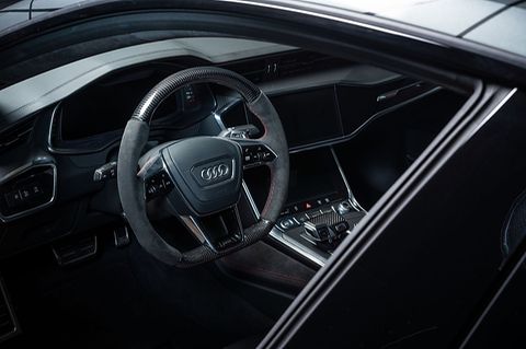Beim Innenraum bleibt das Audi-Ambiente grundsätzlich erhalten