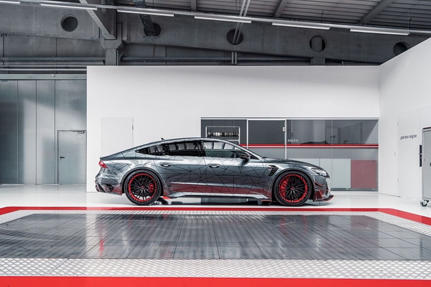 Nach 3,2 Sekunden erreicht der Abt Audi RS7-R die 100 km/h-Marke