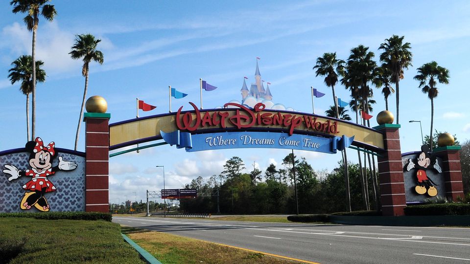 Florida: "Disney World": 42-jähriger Abenteurer campiert mehrere Tage auf einsamer Insel