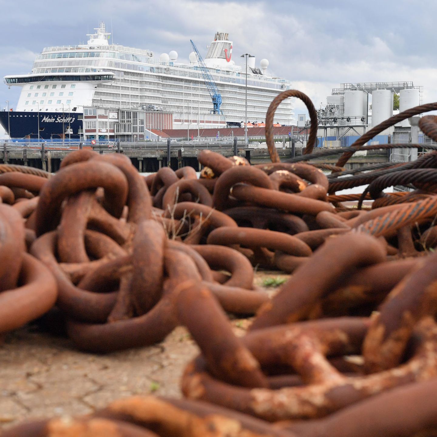 Kreuzfahrtriese Im Corona Test Mein Schiff 3 Bleibt In Quarantane Stern De