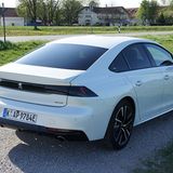Die Achtgangautomatik passt gut zum Peugeot 508 GT PHEV