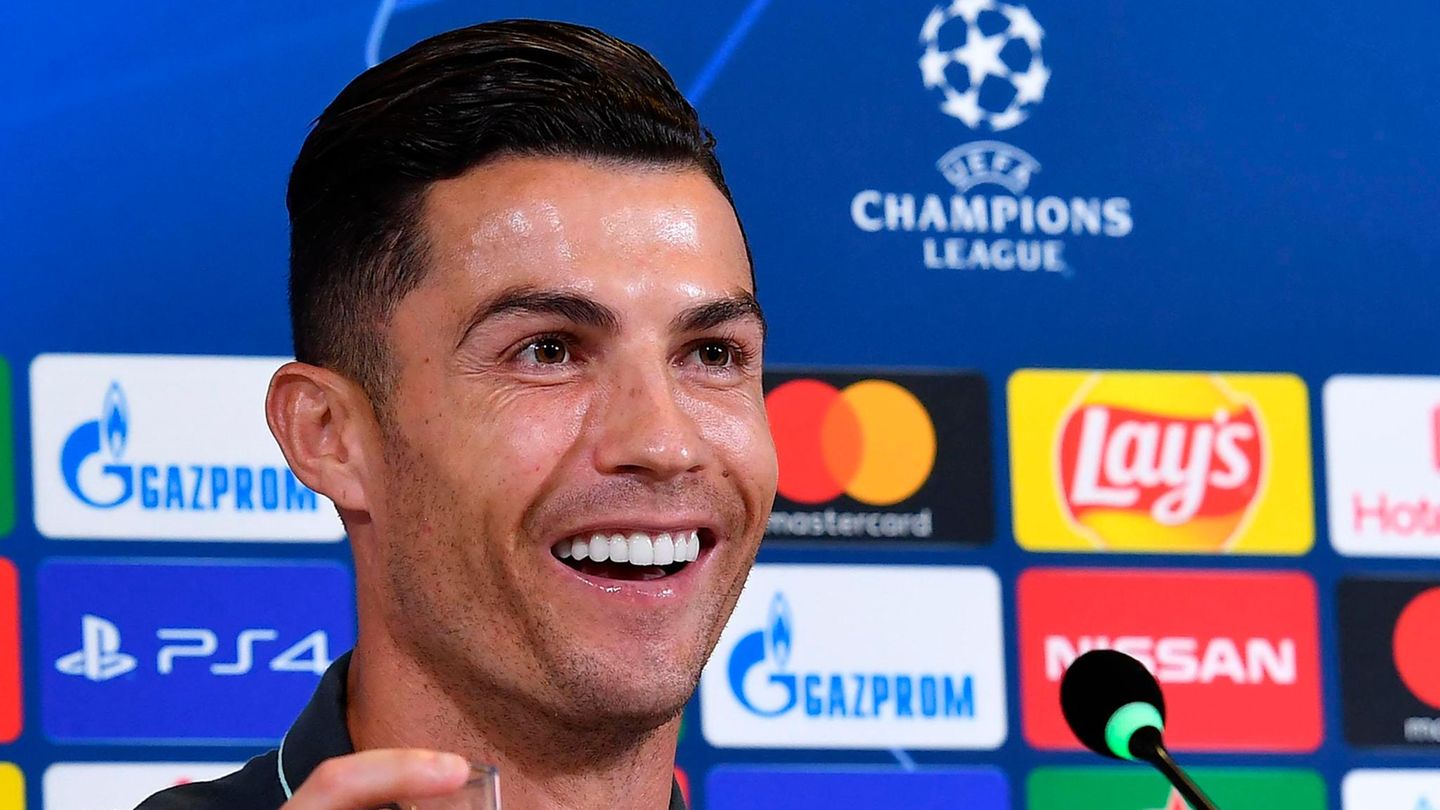 Cristiano Ronaldo bei einer Pressekonferenz