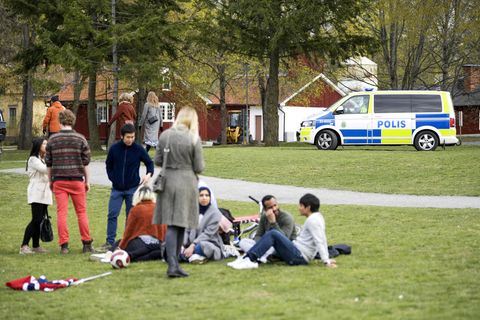 Zahlen gehen zurück: Umstrittene Strategie in der Corona-Pandemie: Kriegt Schweden die Kurve?