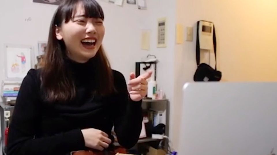 Zu viele Videotermine: Japanerin entwickelt geniales Tool, um Videokonferenzen zu verlassen Zu viele Videotermine: Japanerin entwickelt geniales Tool, um Videokonferenzen zu verlassen