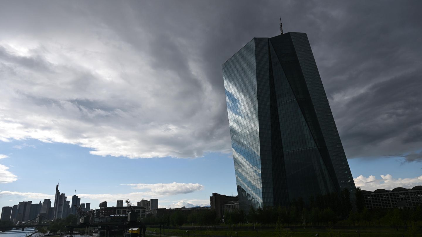 Dunkle Wolken über der EZB