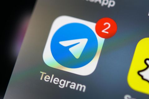 Beliebt bei Anhängern von Verschwörungstheorien und kostenloser Filme: der Messenger Telegram.