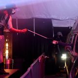 Der Mindestabstand wird stets eingehalten, auch beim Bezahlen der Bestellung