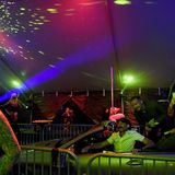 Das Zelt auf dem Powell Boulevard in Portland ist dienstags bis samstags ab 18 Uhr geöffnet