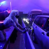 Zusätzliche Trinkgelder werden gerne genommen: "Die Donations werden zwischen allen Tänzerinnen in einer Schicht aufgeteilt", heißt es auf der Website der Lounge