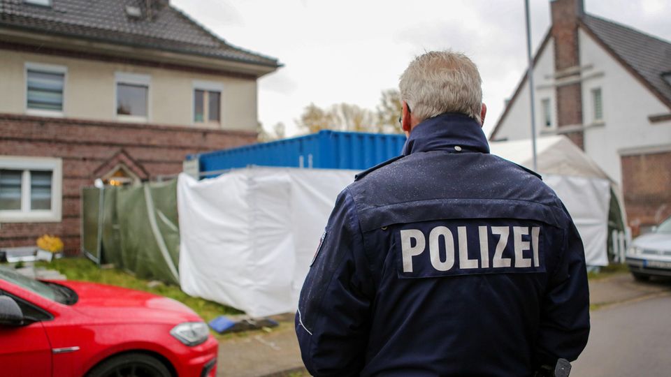 Missbrauchskomplex Bergisch Gladbach - Hausdurchsuchung bei einem Verdächtigen