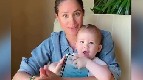 Instagram-Video: Meghan liest Baby Archie ein Kinderbuch vor
