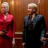 Maniac  Diese Serie ist … nunja, speziell. Stilistisch ist sie zwischen "Black Mirror" und Michel Gondrys Drama "Vergiss mein nicht!" angesiedelt. Es geht um zwei Figuren (toll besetzt mit Emma Stone und Jonah Hill), die aus unterschiedlichen Gründen der Spätphase einer pharmazeutischen Studie beitreten. Es folgt ein Parcoursritt durch diverse Traumebenen und Genres der Film- und Seriengeschichte. Der kreative Kopf hinter "Maniac" ist übrigens Cary Joji Fukunaga, der zuvor für den Südstaaten-Look von "True Detective" verantwortlich war. Anstrengend und doch faszinierend.  Spielzeit: rund 6,5 Stunden über zehn Episoden  Verfügbar auf: Netflix