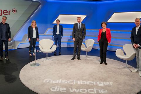 Bei Sandra Maischberger diskutierten die Gäste um die richtige Corona-Strategie