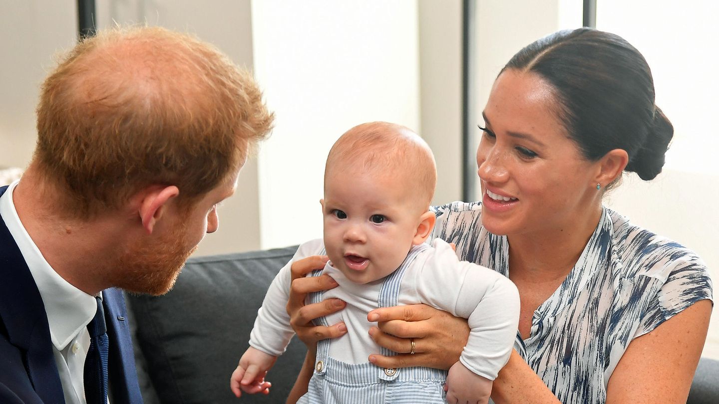 Prinz Harry, Sohn Archie und Meghan Markle Prinz Harry, Sohn Archie und Meghan Markle