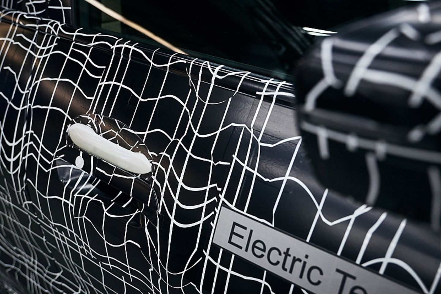 Tarnwerkstatt BMW i4