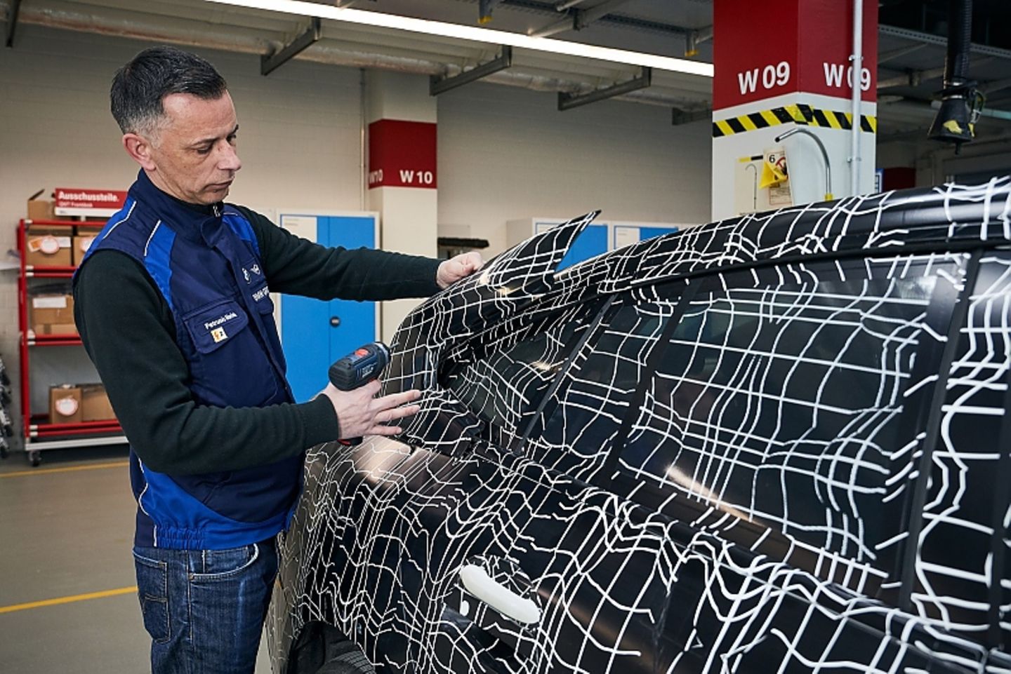 Tarnwerkstatt BMW i4