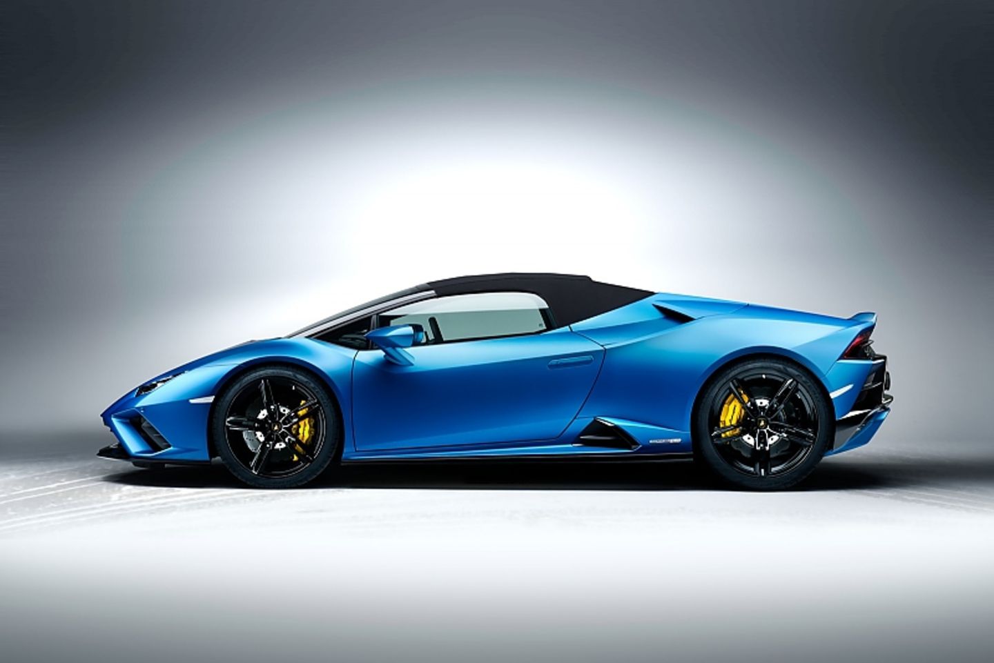Lamborghini Huracan Evo RWD Spyder