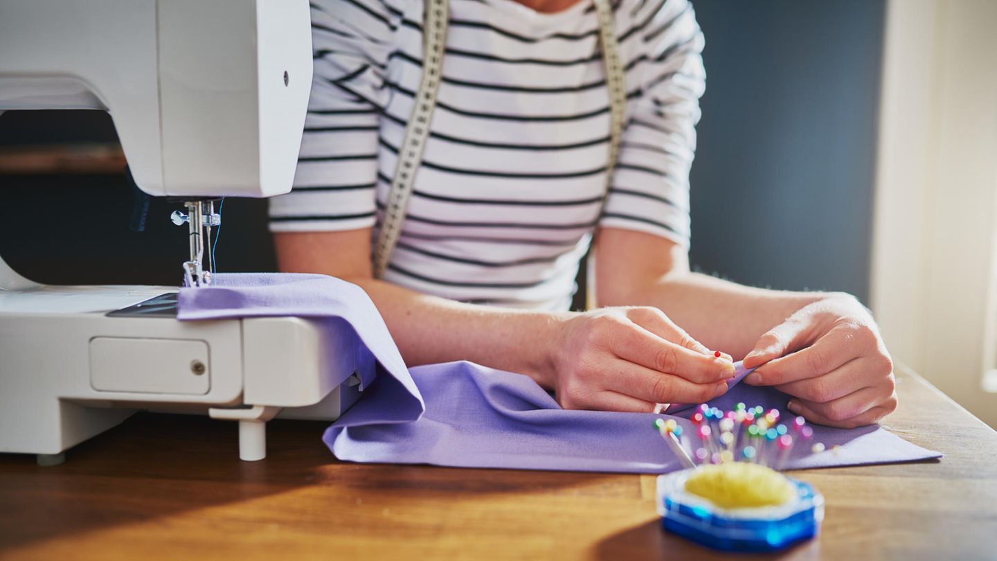 Sew a cereal pillow with a sewing machine