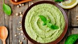 Hummus-Bailikumpesto