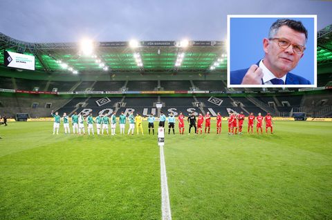 Die Mönchengladbacher und die Kölner Spieler stellen sich zum Mannschaftsfoto. Kleines Foto: Der langjährige Ethikrats-Vorsitzende Peter Dabrock.