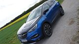 Der Opel Grandland X Hybrid4 erreicht nach 6,1 Sekunden die 100 km/h Marke