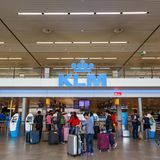 Platz 9: Amsterdam (AMS), Niederlande  Im Gegensatz zu den Vorjahren gelang Amsterdam-Schiphol der Sprung in die Top-Ten-Airports. Damit ist der Heimatflughafen von KLM auch der beste von Westeuropa.