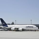 Platz 5: Flughafen München (MUC), Deutschland  Um zwei Plätze verbessern konnte sich der Flughafen mit dem Kürzel MUC: Der bayerische Airport heimst auch die Titel ein "Best Airport in Europe", "Best Airport in Central Europe"   und bester Airport mit 40 bis 50 Millionen Passagiere.