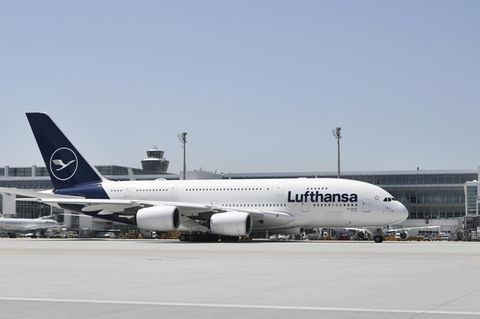Platz 5: Flughafen München (MUC), Deutschland  Um zwei Plätze verbessern konnte sich der Flughafen mit dem Kürzel MUC: Der bayerische Airport heimst auch die Titel ein "Best Airport in Europe", "Best Airport in Central Europe"   und bester Airport mit 40 bis 50 Millionen Passagiere.