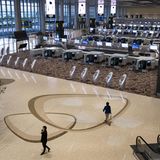 Platz 1: Singapore Changi (SIN), Singapur  Unangefochten wieder auf dem Spitzenplatz: Wie im Vorjahr steht bei den "World Airport Awards" der Flughafen des Stadtstaates Singapur auf dem Siegertreppchen. Der Changi Airport ist damit der beste von insgesamt 550 internationalen Flughäfen, die zur Wahl standen. In Changi haben Singapore Airlines ihr Drehkreuz.