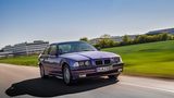 Die Höchstgeschwindigkeit des BMW E36 325i Coupés beträgt 233 km/h