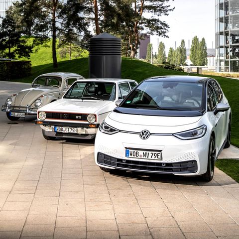 von links: VW Käfer, VW Golf und der VW ID.3