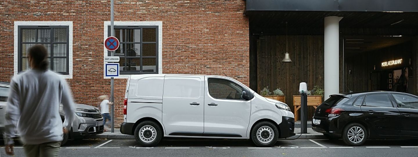 Der E-Motor des Citroën ë-Jumpy leistet 100 kW / 130 PS