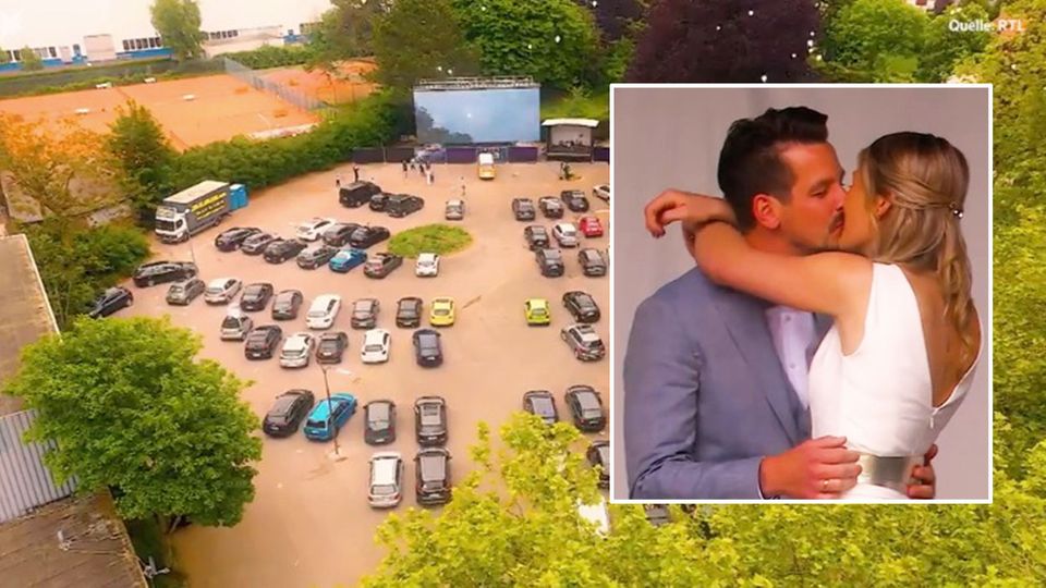 Collage: Autokino, küssendes Ehepaar