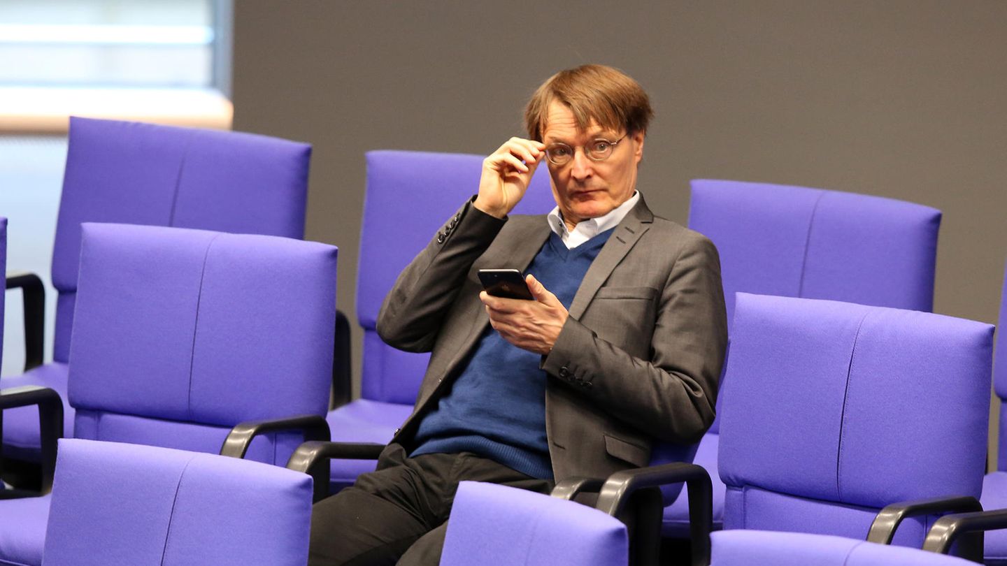 Karl Lauterbach (SPD) bei einer Debatte im Deutschen Bundestag.
