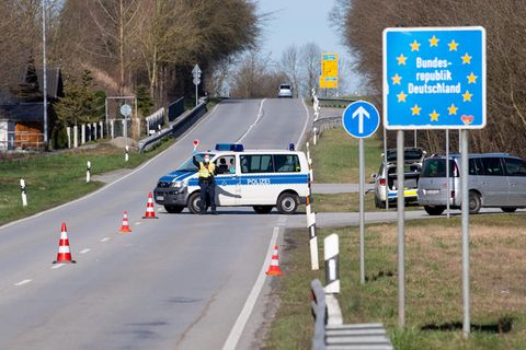 Grenzübergang Deutschland-Österreich in der Nähe von Neuhaus am Inn