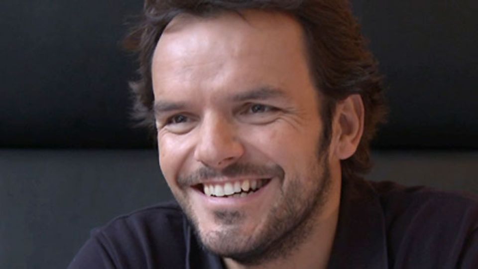 Steffen Henssler im Videofragebogen: "Ein echter Mann trägt kein Parfum" Steffen Henssler im Videofragebogen: "Ein echter Mann trägt kein Parfum"