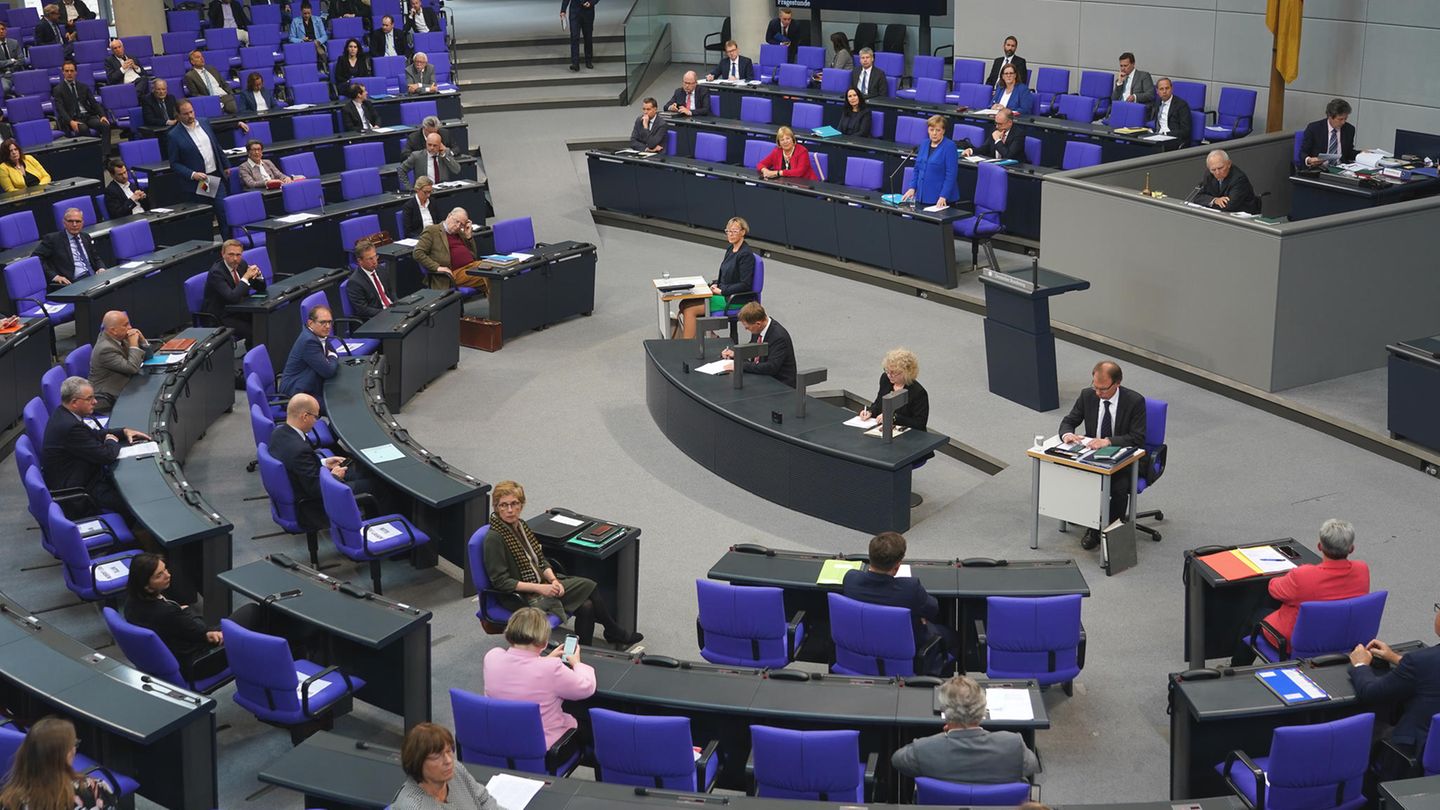 Entlastung in der Coronakrise: Der Deutsche Bundestag entscheidet am Donnerstag über das Sozialpaket II