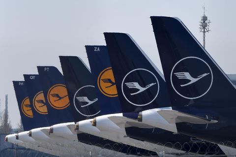 Geparkte Flugzeuge der Lufthansa