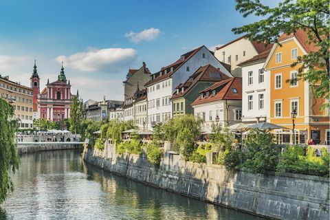 Uferpromenade in der slowenischen Hauptstadt Ljubljana – die Regierung hat die Coronavirus-Pandemie im Land für beendet erklärt