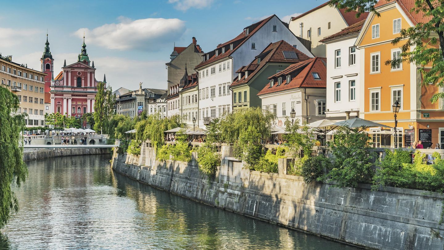 Uferpromenade in der slowenischen Hauptstadt Ljubljana – die Regierung hat die Coronavirus-Pandemie im Land für beendet erklärt