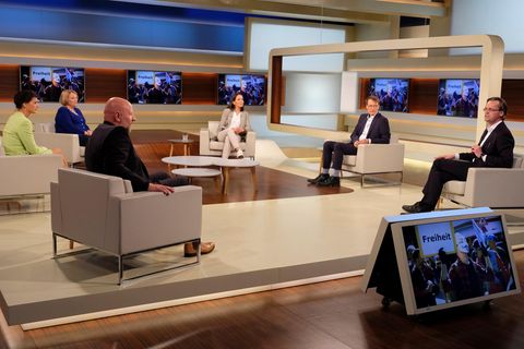 Anne Will wollte von ihren Gästen wissen: "Corona-Einschränkungen – waren und sind die Grundrechtseingriffe verhältnismäßig?"