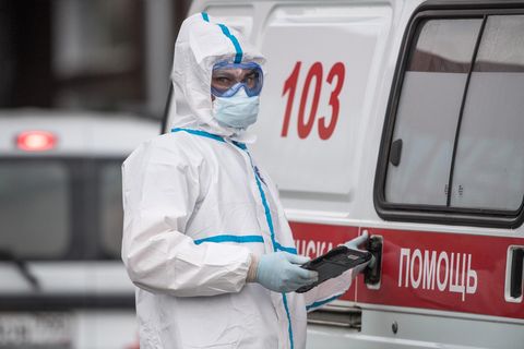 Russland: Eine Notärztin im Einsatz in Moskau:
