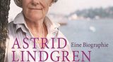 Astrid Lindgren – eEne Biographie, Birgit Dankert   Spätestens seitdem ihr Leben auch auf die Kinoleinwand gekommen ist, haben die meisten Menschen eine Ahnung davon, wie viele Hürden das Leben von Astrid Lindgren für sie bereitgehalten hat. Trotzdem oder vielleicht gerade deshalb hat die schwedische Autorin uns ein wunderbares Vermächtnis an mutigen, starken und witzigen Kindercharakteren hinterlassen. Wer wissen will, was Astrid Lindgren geprägt hat, sollte unbedingt in dieses Hörbuch hören.