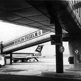 Ab Ende 1974 wickelten die drei für West-Berlin wichtigsten Fluggesellschaften – Pan Am, British Airways und Air France – ihre Linienflüge über den Flughafen Tegel ab.