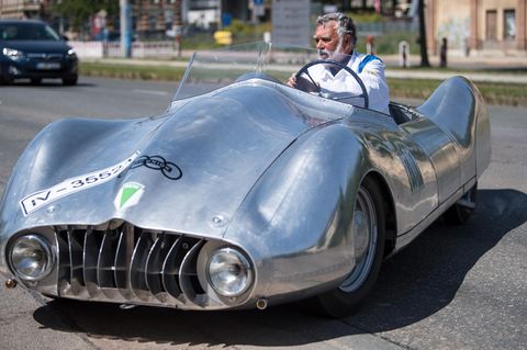 80 Jahre alter Sportwagen erstmals gebaut: Diesen "Silberpfeil" gab es bisher nur auf dem Papier