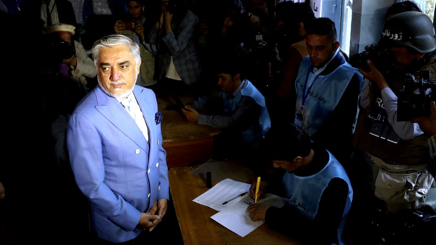 Dr. Abdullah: Er ist der Gegenspieler der Taliban - und Afghanistans Hoffnung auf Frieden Dr. Abdullah: Er ist der Gegenspieler der Taliban - und Afghanistans Hoffnung auf Frieden