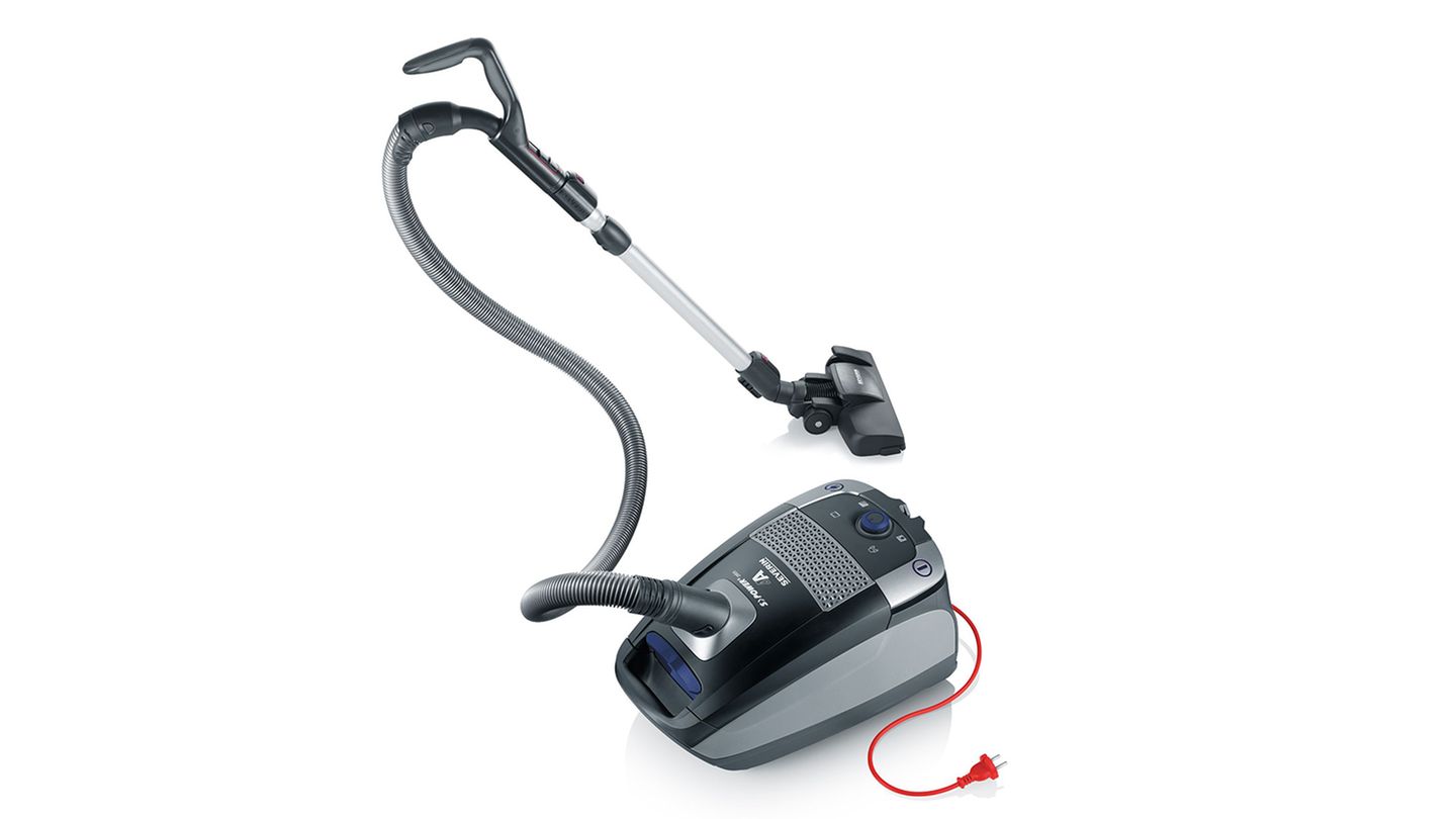 TV, Kamera, Smartphone, Router: Staubsauger: Severin BC 7049 Nahezu die gleiche Leistung wie der Testsieger bei einem Siebtel des Preises: Viel besser lässt sich kaum Geld sparen. Der Severin BC7449 saugt gut, ist mit 6,9 Kilo zudem recht leicht. Nur bei der Handhabung gibt es noch Luft nach oben. Die Gesamtnote ist trotzdem "gut" (2,2). Der Preis liegt bei 130 Euro.  Den kompletten Test können Sie gegen eine Gebühr unter www.test.de einsehen.