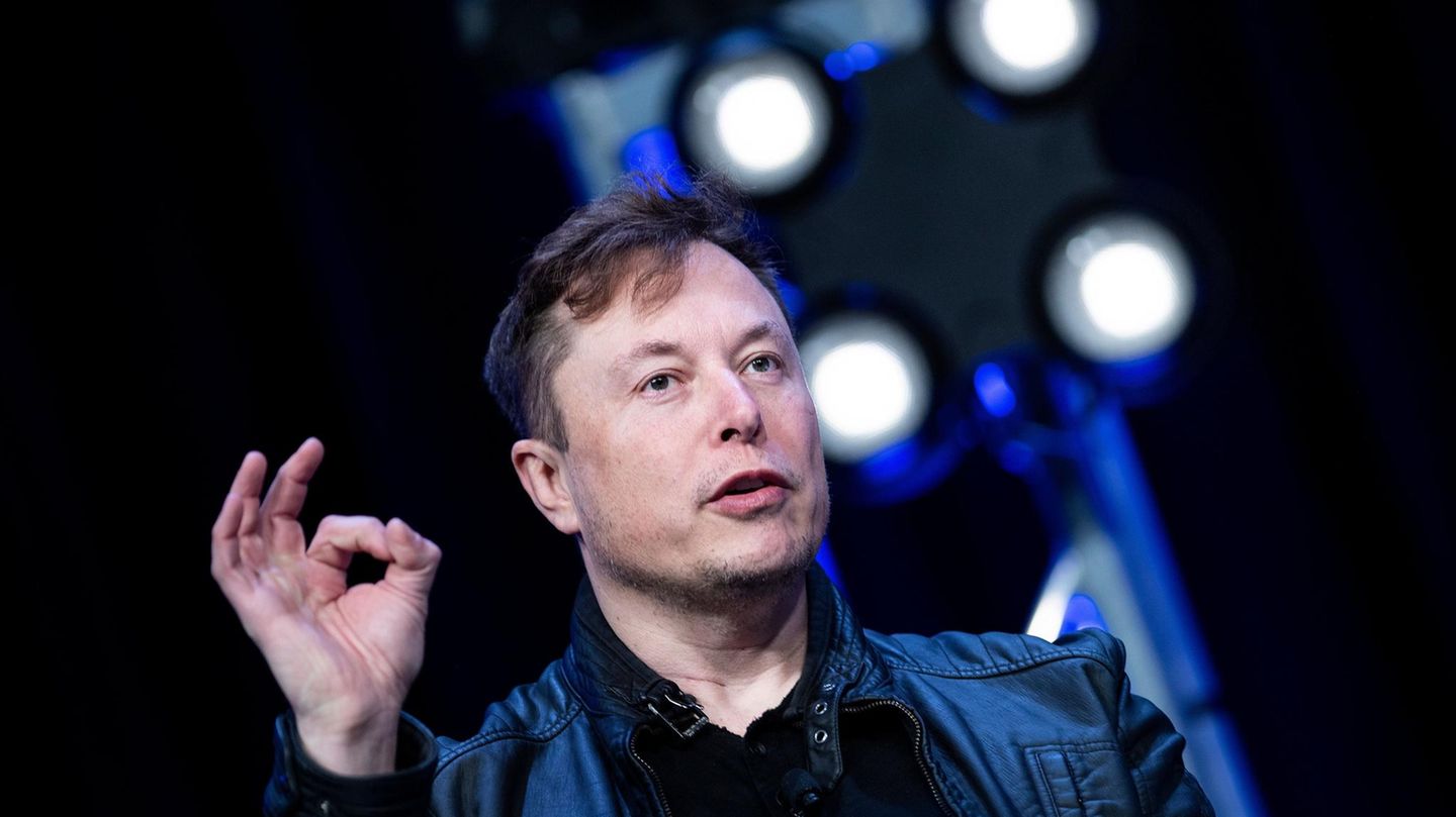 Elon Musk Anrufe An Seine Alte Nummer Landen Bei Frau In Kalifornien Stern De
