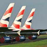 Auf dem Provinzflughafen Chateauroux-Deols "Marcel Dassault" parken die Flaggschiffe von BA. Die Rolls-Royce-Triebwerke sind mit Abdeckhauben geschützt.